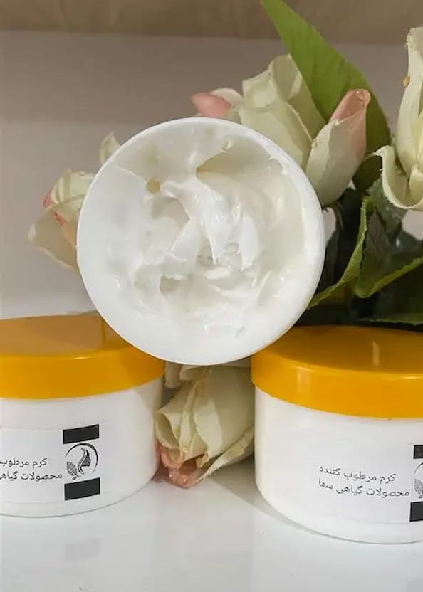 تصویر 2 از انواع کرم پوست گیاهی کاهش خطوط چین و چروک